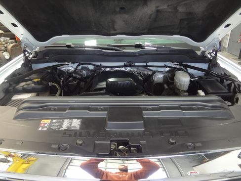 Used 2018 Chevrolet Silverado 2500 LT image 16