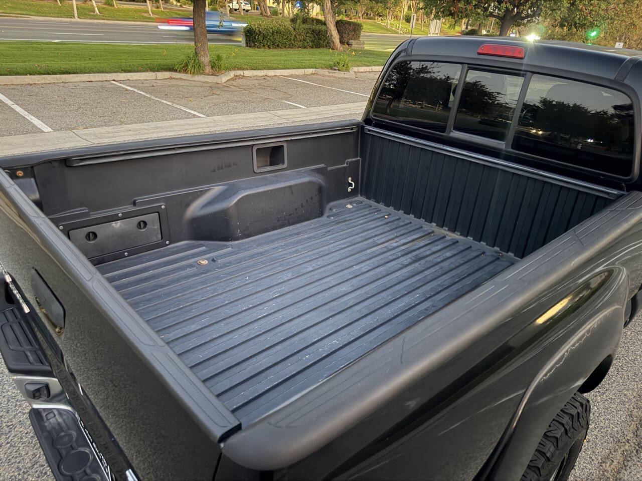 Used 2012 Toyota Tacoma 2WD Access Cab w/ TRD Package image 27