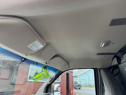 Used 2014 Chevrolet Express 3500 image 15
