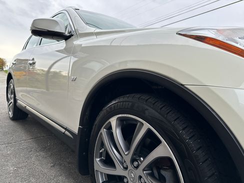 Used 2017 INFINITI QX50 image 10