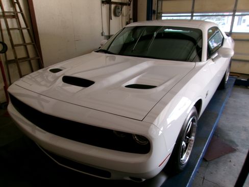 Used 2020 Dodge Challenger R/T Scat Pack RWD image 14