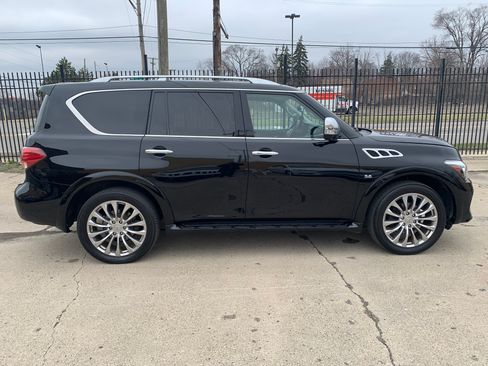 Used 2015 INFINITI QX80 Luxe image 9