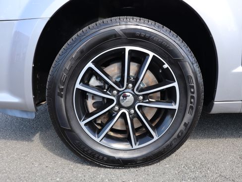 Used 2019 Dodge Grand Caravan GT FWD image 28