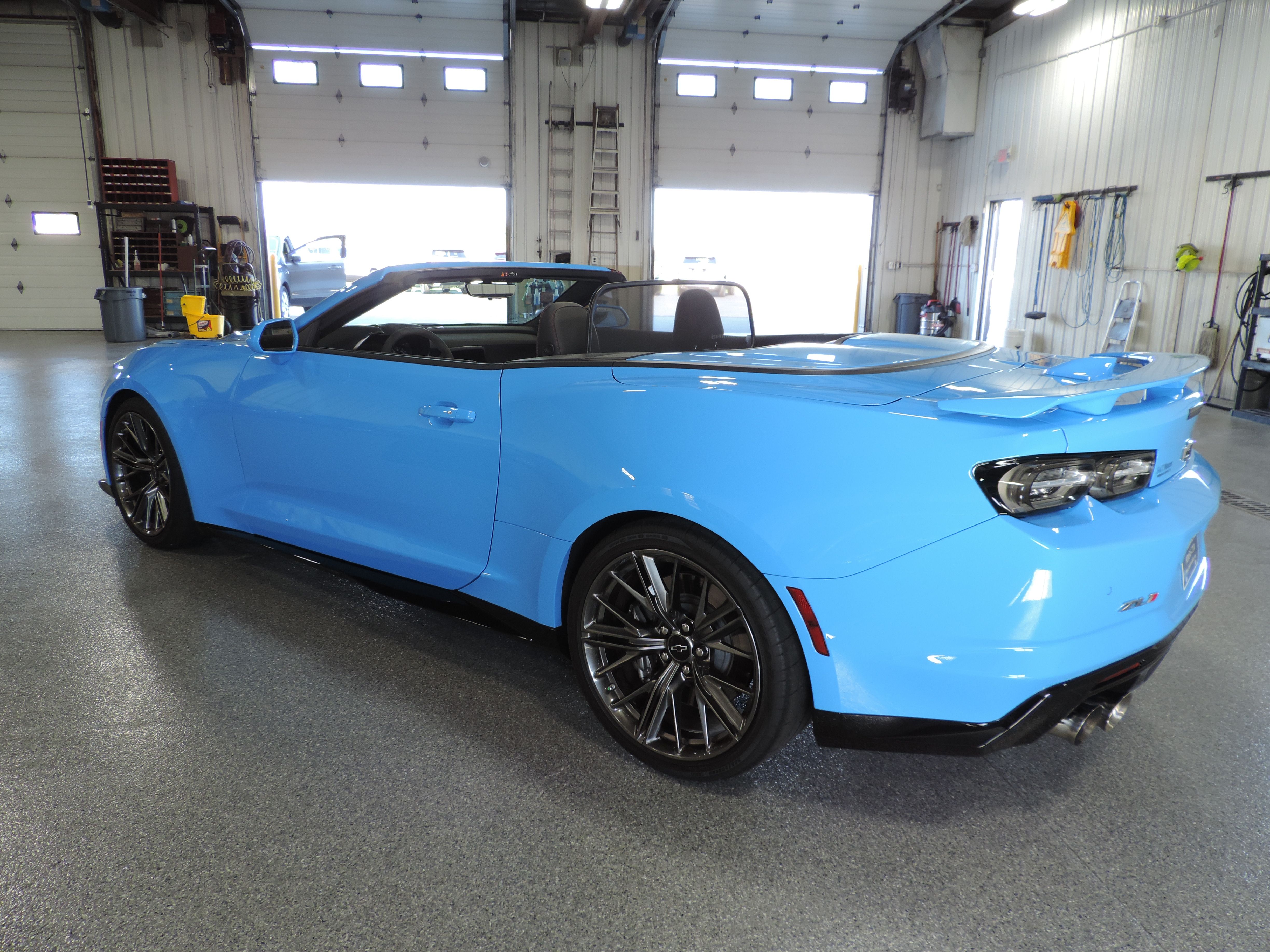 Used 2022 Chevrolet Camaro ZL1 Convertible RWD image 25