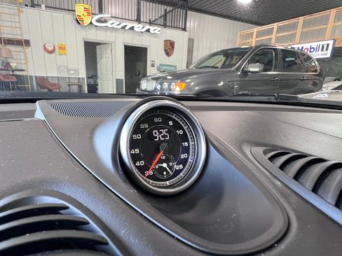 Used 2021 Porsche 718 Boxster GTS RWD image 13