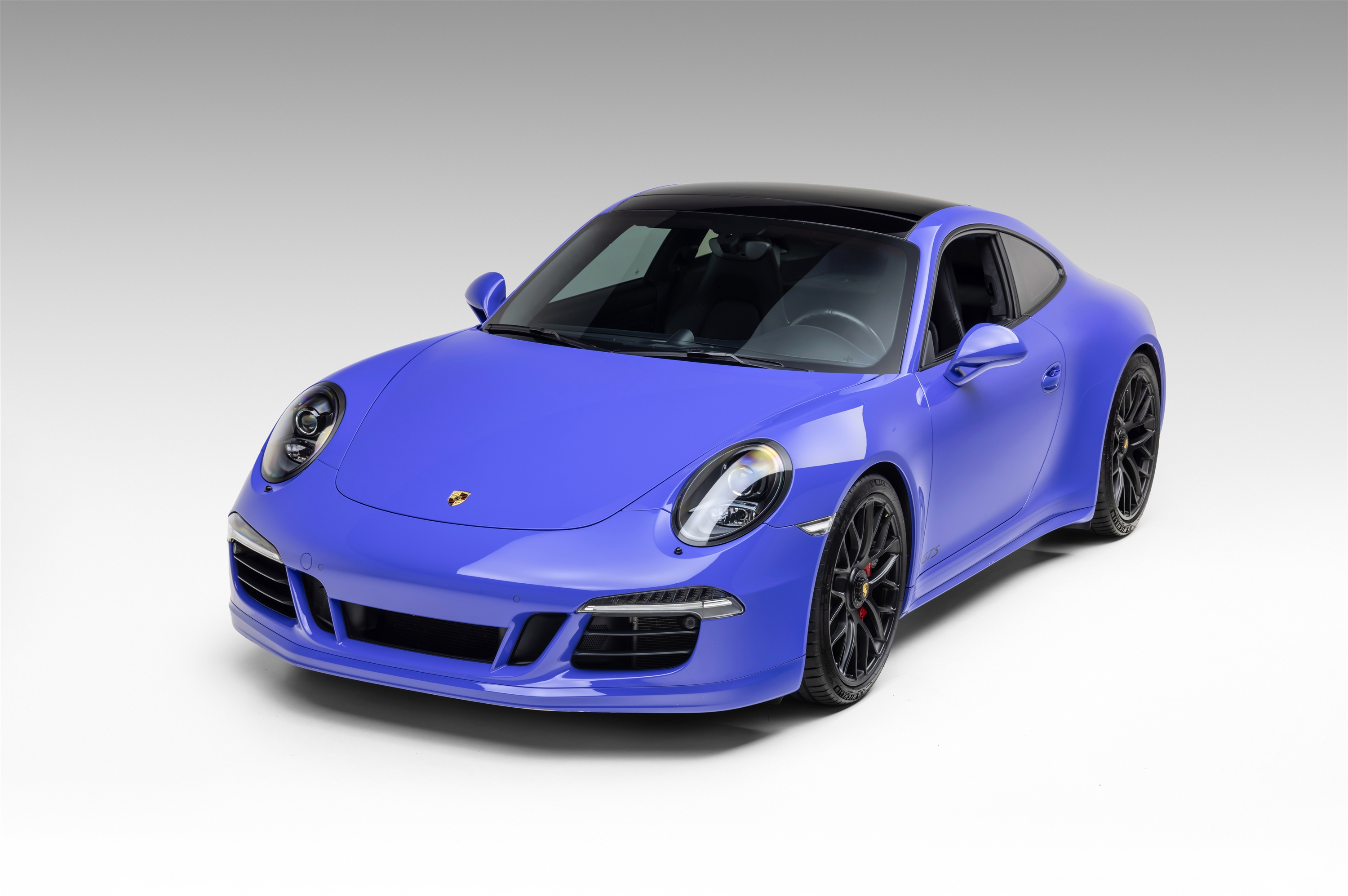 Used 2016 Porsche 911 Carrera GTS Coupe 2 wheel drive image 2