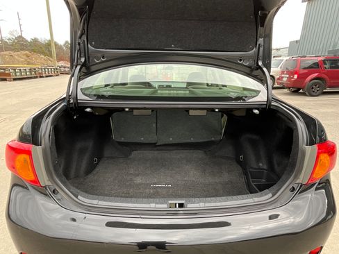 Used 2010 Toyota Corolla LE image 18