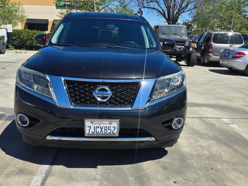 Used 2015 Nissan Pathfinder SL image 7