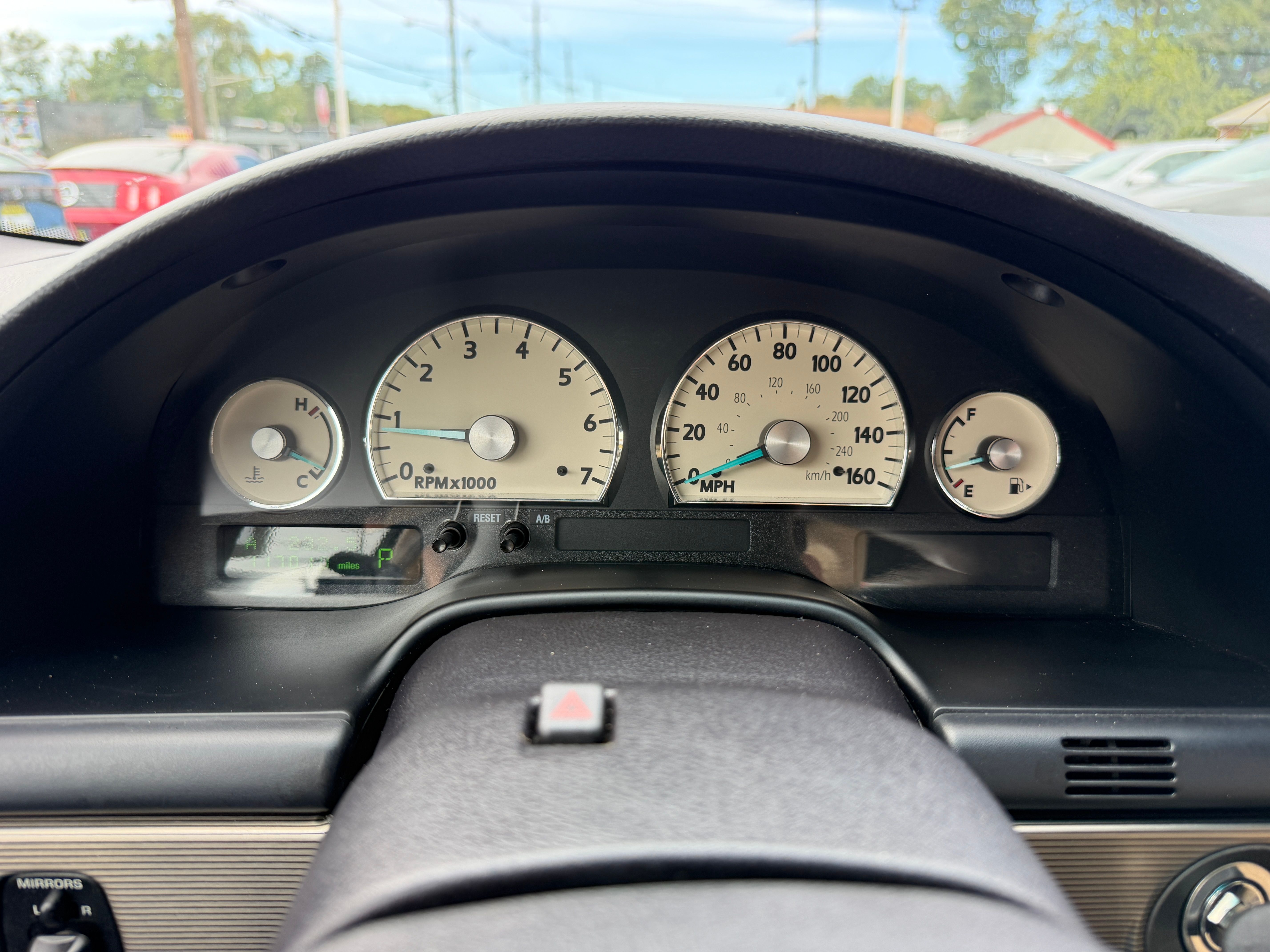 Used 2004 Ford Thunderbird UNAVAIL RWD image 10