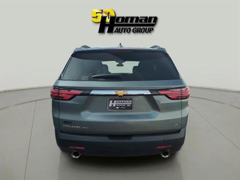 Used 2023 Chevrolet Traverse LT image 4