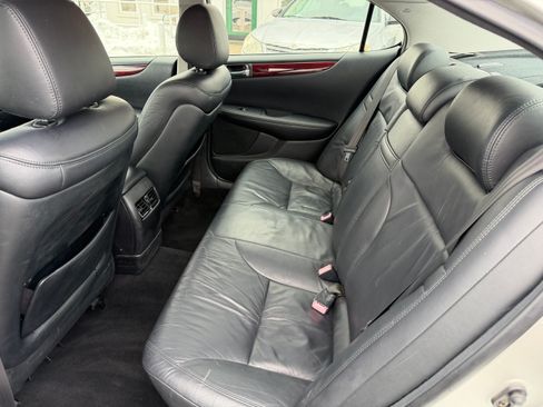 Used 2004 Lexus ES 330 image 12