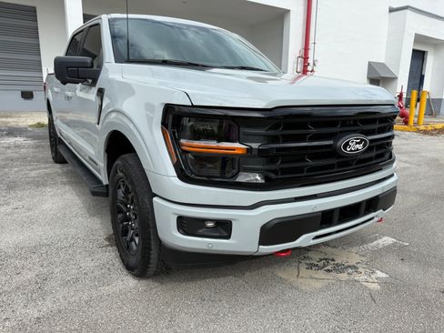 Used 2024 Ford F150 4x4 SuperCrew XLT Hybrid image 11