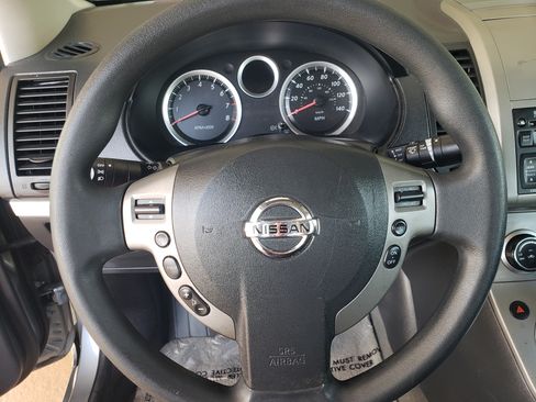Used 2012 Nissan Sentra S image 11