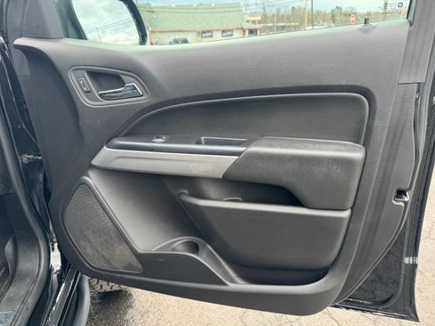 Used 2017 Chevrolet Colorado ZR2 image 15