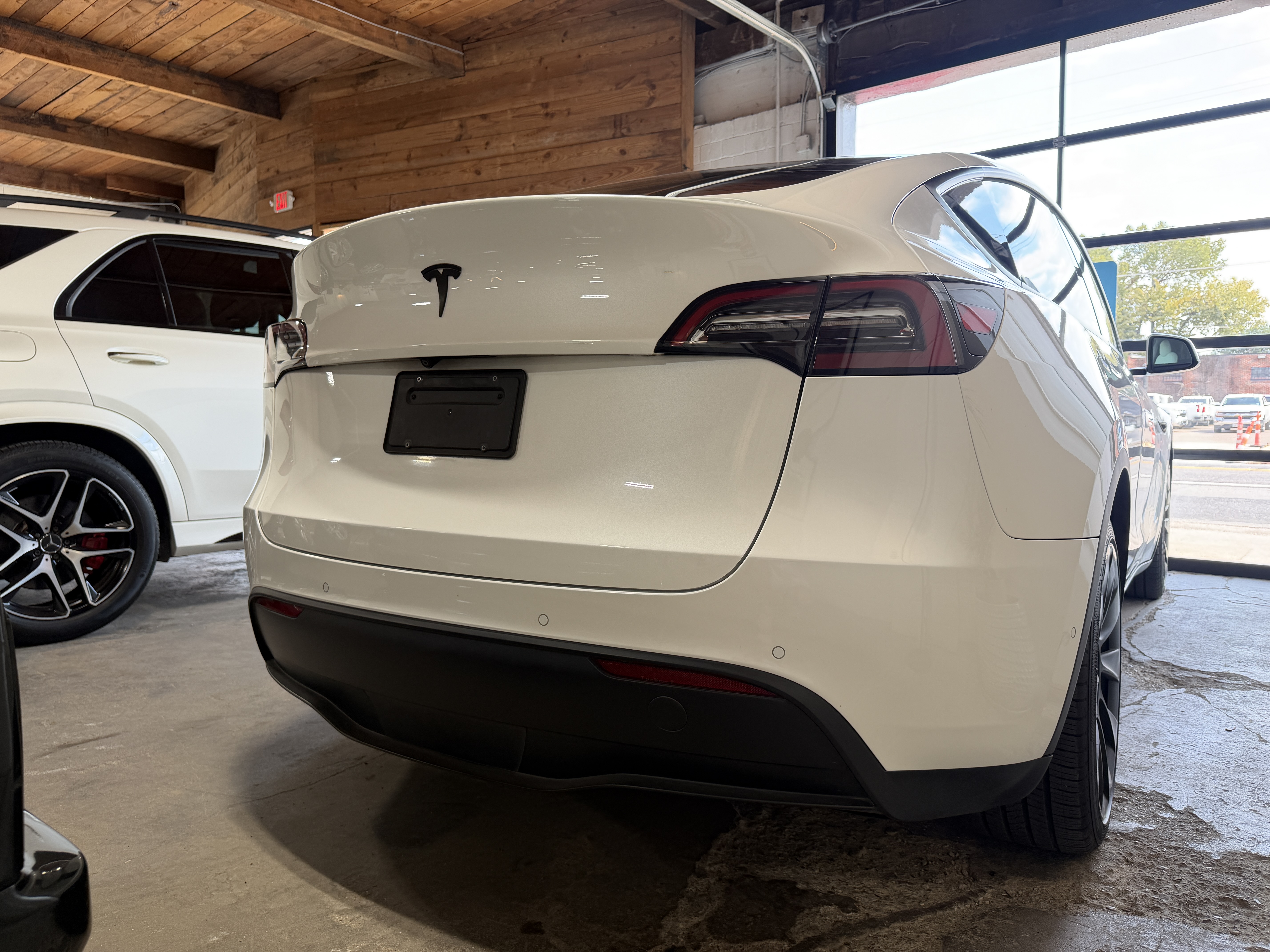 Used 2021 Tesla Model Y AWD image 14