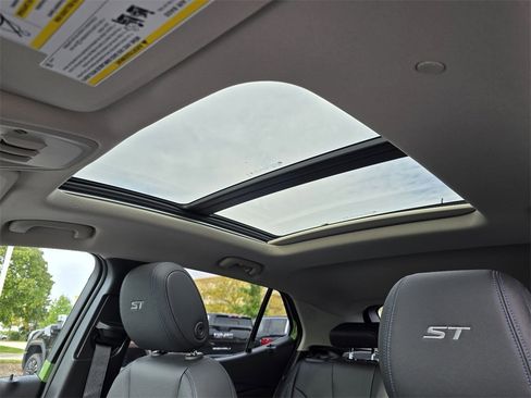 New 2026 Buick Encore GX Sport Touring image 23