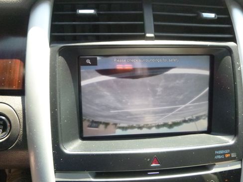 Used 2011 Ford Edge 2WD Limited image 27