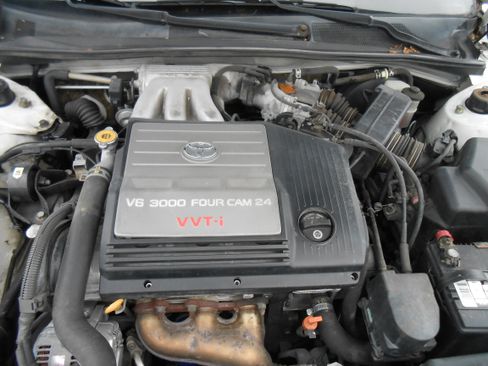 Used 2000 Toyota Avalon XLS image 17