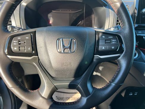 Used 2025 Honda Odyssey Sport-L image 18