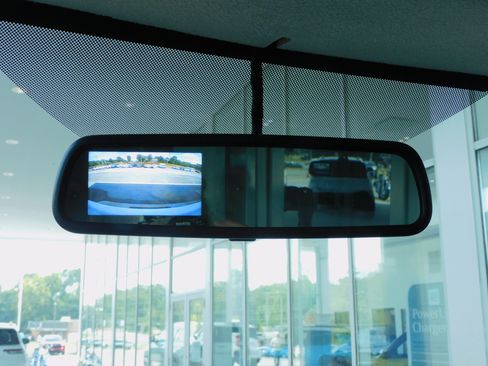 New 2025 Chevrolet Express 3500 image 4