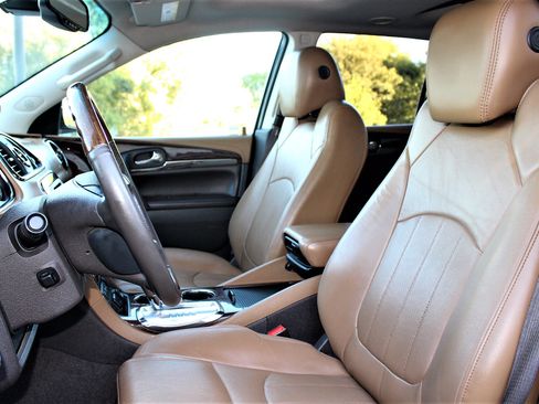Used 2015 Buick Enclave Premium image 15