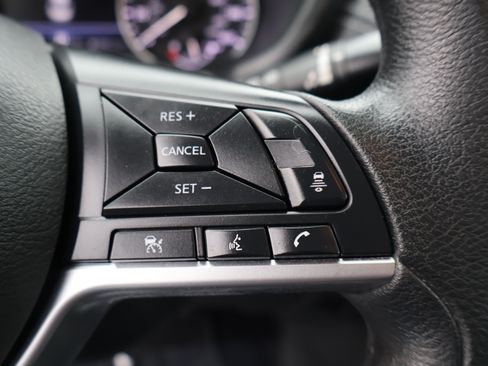 Used 2024 Nissan Sentra SV image 23