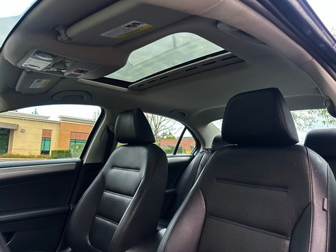 Used 2015 Volkswagen Jetta SE image 16