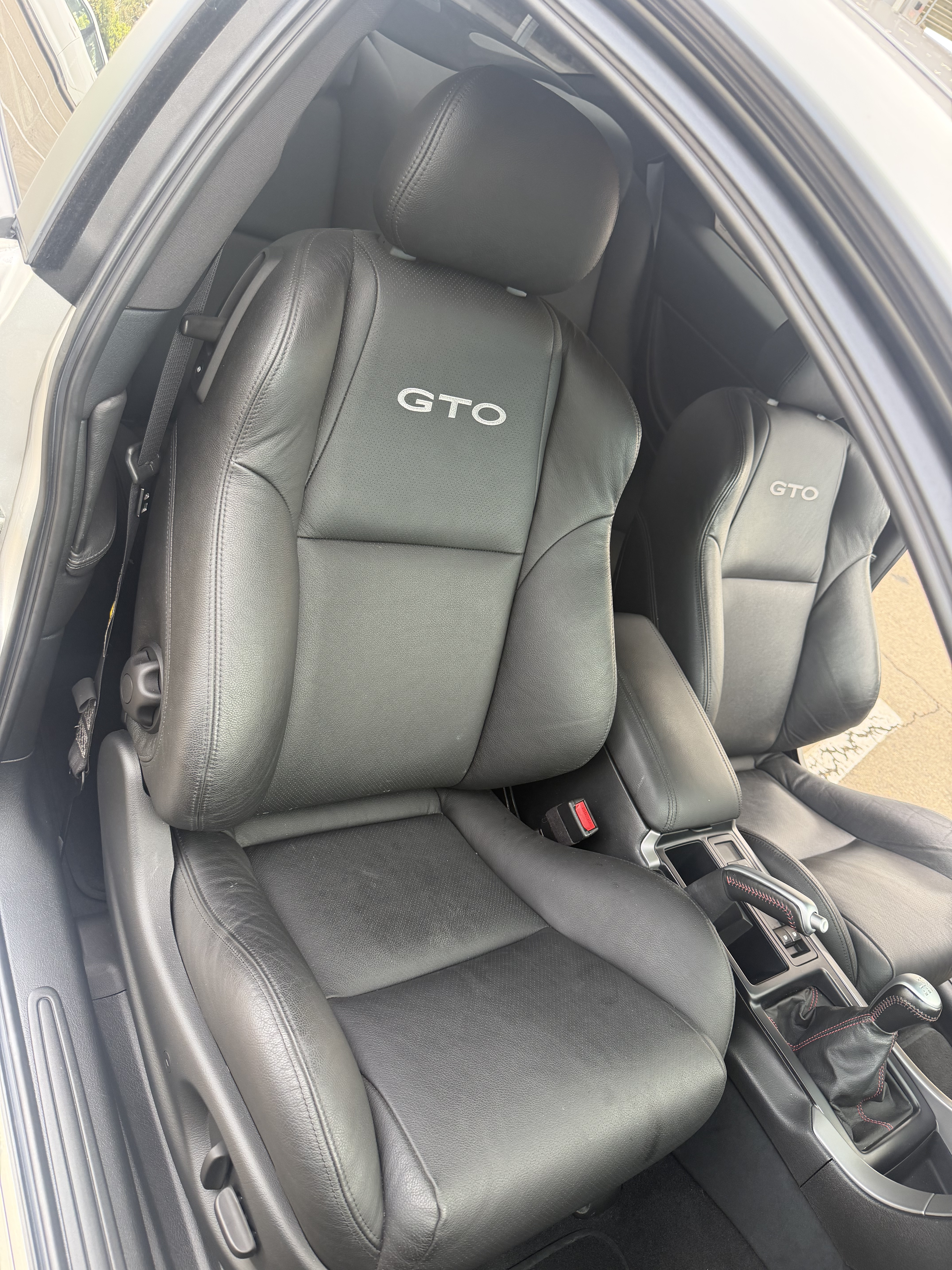 Used 2004 Pontiac GTO UNAVAIL RWD image 36