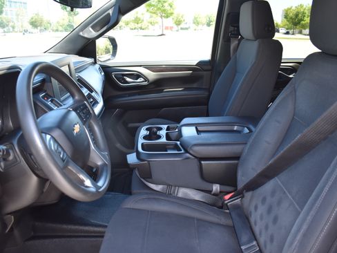 Used 2023 Chevrolet Tahoe 4WD image 18