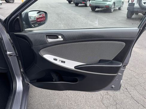 Used 2014 Hyundai Accent GS image 15