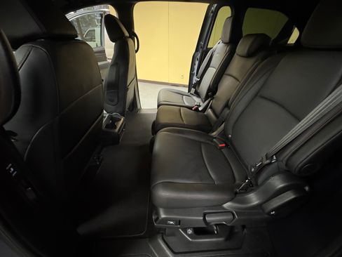 Used 2025 Honda Odyssey L image 14