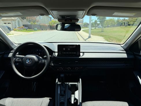 Used 2024 Honda Accord EX image 18