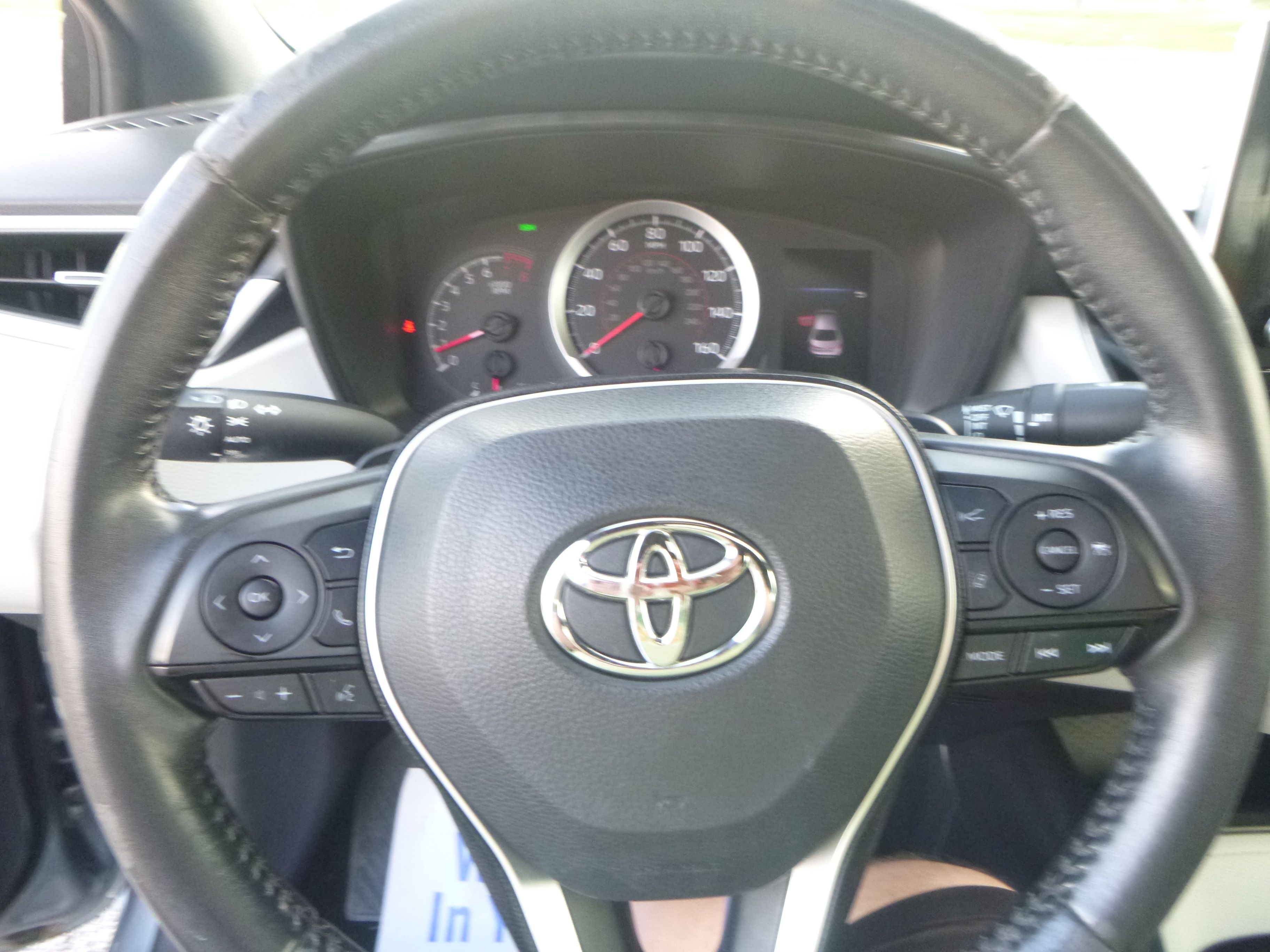 Used 2020 Toyota Corolla SE Sedan w/ Premium Package FWD image 28