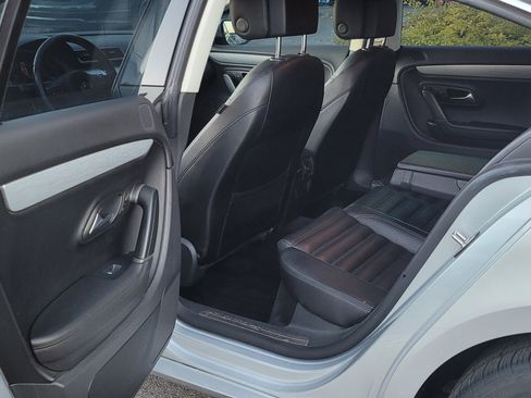 Used 2013 Volkswagen CC Sport image 14