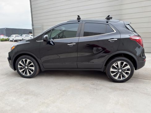 Used 2021 Buick Encore Preferred image 4