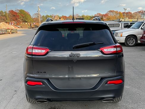 Used 2016 Jeep Cherokee High Altitude image 6