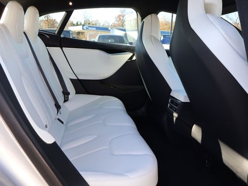 Used 2017 Tesla Model S P100D image 17