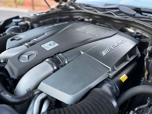 Used 2014 Mercedes-Benz E 63 AMG S-Model 4MATIC Wagon image 12