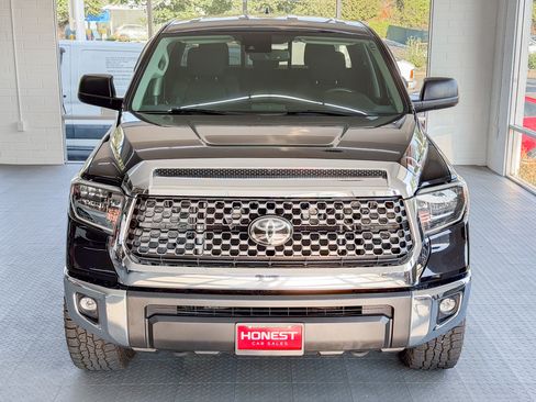 Used 2020 Toyota Tundra 4x4 Double Cab image 2