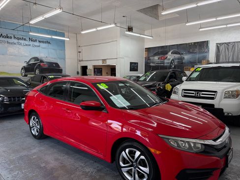 Used 2018 Honda Civic LX Sedan image 7