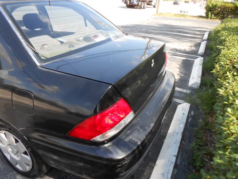 Used 2003 Mitsubishi Lancer ES image 4