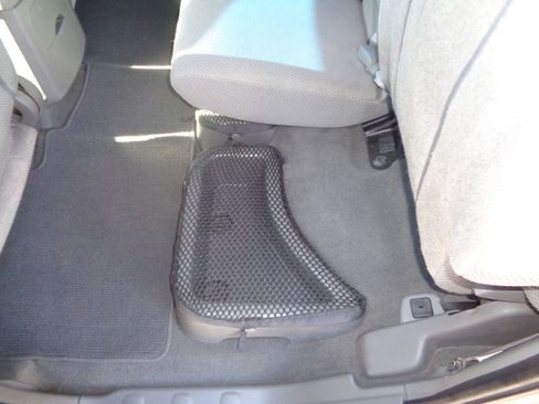 Used 2008 Nissan Frontier SE image 29