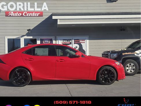 Used 2016 Lexus IS 200t image 8