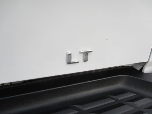 Used 2011 Chevrolet Silverado 2500 LT image 14