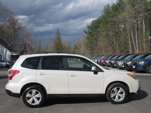 Used 2015 Subaru Forester 2.5i Premium image 8