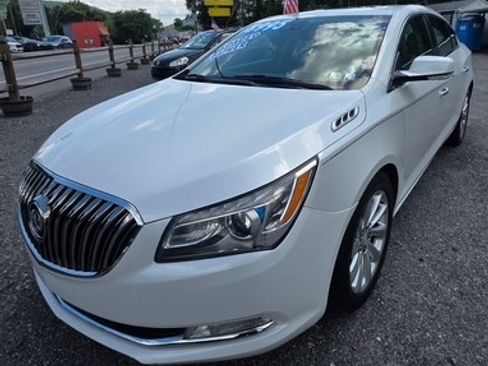 Used 2015 Buick LaCrosse Leather FWD image 1