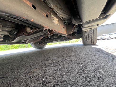 Used 2007 Chevrolet Suburban 4WD 2500 image 12
