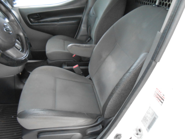 Used 2017 Nissan NV200 S Van 4D FWD image 12