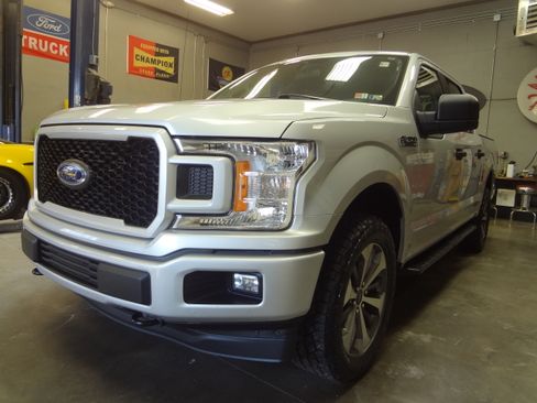 Used 2019 Ford F150 STX image 3