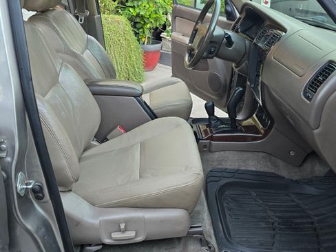 Used 2001 Toyota 4Runner Limited image 27